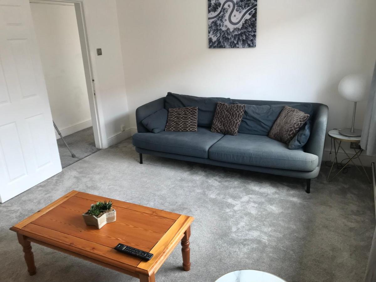 4 Bedroom Property Which Sleeps 8 Very Close To The Harry Potter Studio And Watford Junction Екстериор снимка